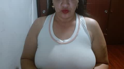 Snapshot of penelopefuckass chatting on September 28, 1:44 am penelopefuckass online show from September 28, 1:44 am