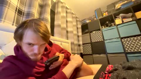 Snapshot of penguin666778 chatting on October 2, 12:28 am Penguin online show from October 2, 12:28 am