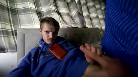 Penguin online show from January 15, 3:27 pm