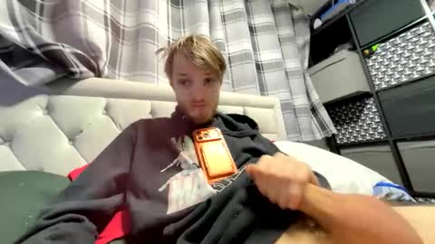 Penguin online show from February 27, 7:03 pm