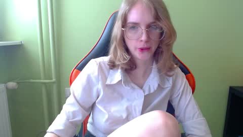 Penny online show from April 11, 7:56 am