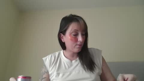 pennypettyworth online show from February 13, 9:33 pm