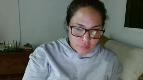 Snapshot of pepitt45 chatting on May 1, 2:49 am Megan online show from May 1, 2:49 am