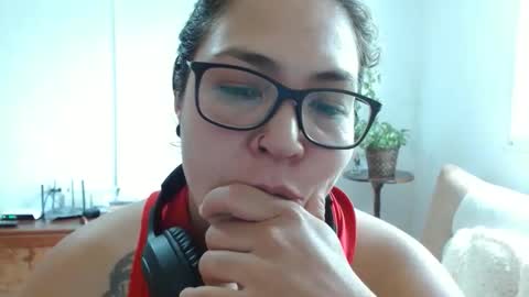 Snapshot of pepitt45 chatting on May 16, 3:33 pm Megan online show from May 16, 3:33 pm