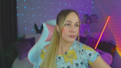 Dia  online show from January 17, 5:30 pm