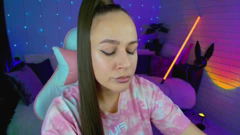 Dia  online show from October 3, 9:23 pm