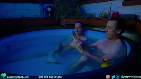 Snapshot of peppermintdusty chatting on January 1, 3:56 am Peppermint and Dusty  online show from January 1, 3:56 am
