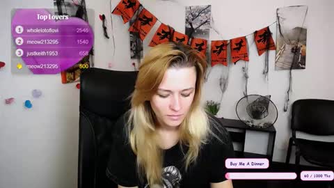 Mia online show from November 1, 2:57 am