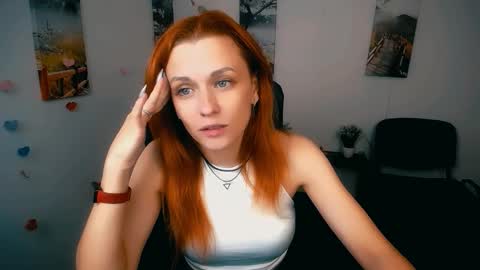 Mia online show from December 2, 7:57 am