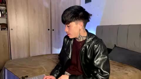 Snapshot of perceo09 chatting on April 30, 12:50 am first anal video in bio we are lucy and perceo follow us online show from April 30, 12:50 am
