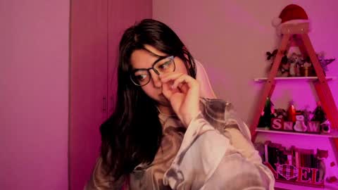 Snapshot of perfect__ana chatting on December 2, 11:07 pm Sarah Ana Banana online show from December 2, 11:07 pm