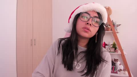 Snapshot of perfect__ana chatting on December 14, 5:58 pm Sarah Ana Banana online show from December 14, 5:58 pm