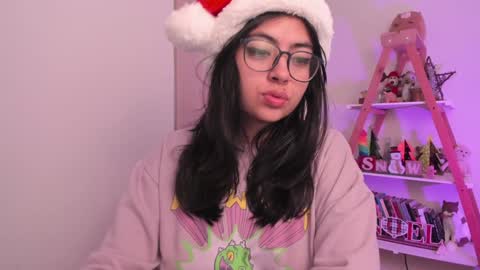 Snapshot of perfect__ana chatting on December 23, 11:04 am Sarah Ana Banana online show from December 23, 11:04 am