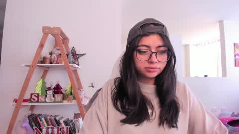 Snapshot of perfect__ana chatting on December 30, 11:48 am Sarah Ana Banana online show from December 30, 11:48 am