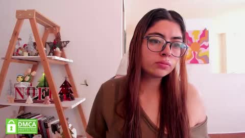 Sarah Ana Banana online show from December 15, 4:55 pm