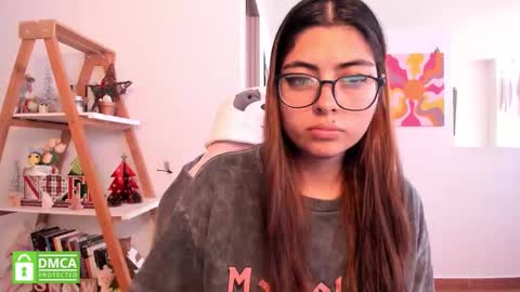 Sarah Ana Banana online show from January 6, 6:33 pm