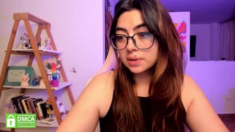 Sarah Ana Banana online show from March 24, 3:00 am