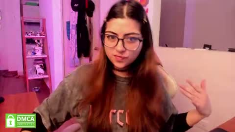 Snapshot of perfect__ana chatting on June 17, 11:45 am Sarah Ana Banana online show from June 17, 11:45 am