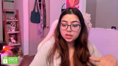 Snapshot of perfect__ana chatting on July 7, 12:31 pm Sarah Ana Banana online show from July 7, 12:31 pm