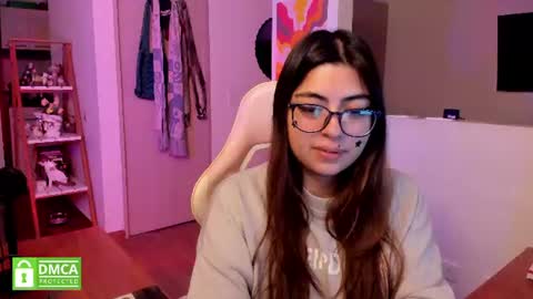 Snapshot of perfect__ana chatting on July 17, 1:45 am Sarah Ana Banana online show from July 17, 1:45 am
