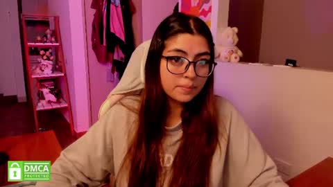 Snapshot of perfect__ana chatting on August 4, 3:53 am Sarah Ana Banana online show from August 4, 3:53 am