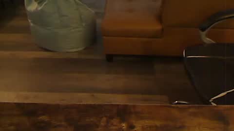 perfecto1957 online show from February 17, 6:03 pm