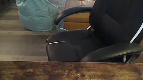 perfecto1957 online show from February 27, 4:18 pm