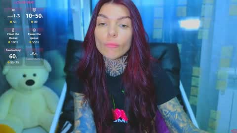 Snapshot of perfecttbaby77n chatting on May 29, 9:07 am Anna online show from May 29, 9:07 am