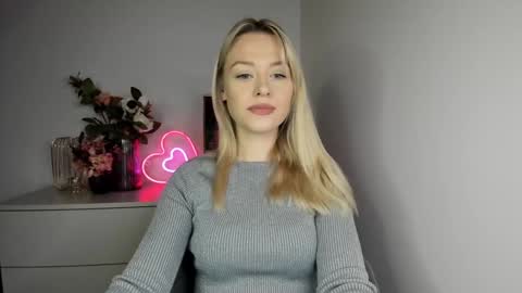 Cindy online show from December 15, 7:02 am