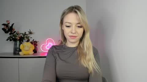 Cindy online show from February 12, 6:19 am