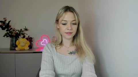 Cindy online show from February 14, 8:21 am