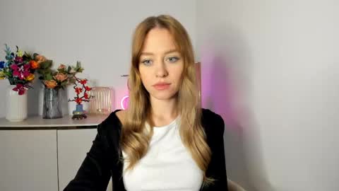 Cindy online show from April 30, 5:36 am