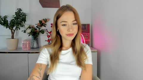 Snapshot of perfectxcindy chatting on July 15, 5:23 am Cindy online show from July 15, 5:23 am