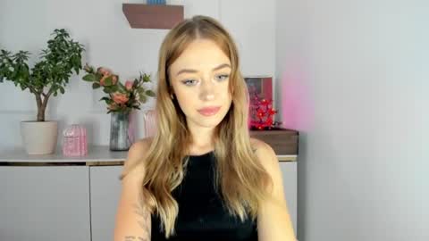 Snapshot of perfectxcindy chatting on July 31, 5:29 am Cindy online show from July 31, 5:29 am