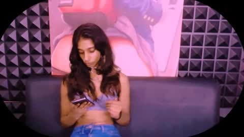 Snapshot of perkbaby chatting on December 9, 9:28 am satins seduction online show from December 9, 9:28 am