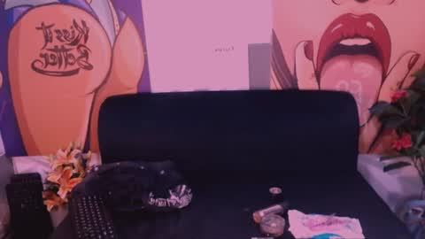 Snapshot of perkbaby chatting on January 7, 9:50 am satins seduction online show from January 7, 9:50 am