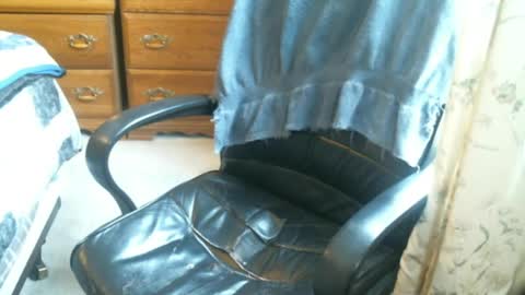 perkymalenipples online show from April 25, 1:25 pm