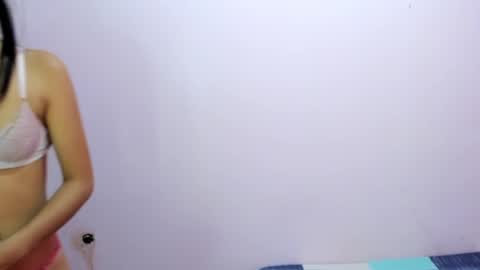 Snapshot of perla_8710 chatting on January 26, 8:23 pm Diana And Alan online show from January 26, 8:23 pm