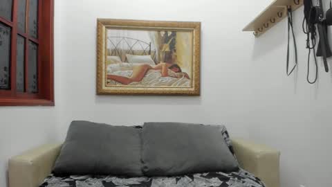 Snapshot of perla_8710 chatting on October 11, 12:15 pm Diana And Alan online show from October 11, 12:15 pm