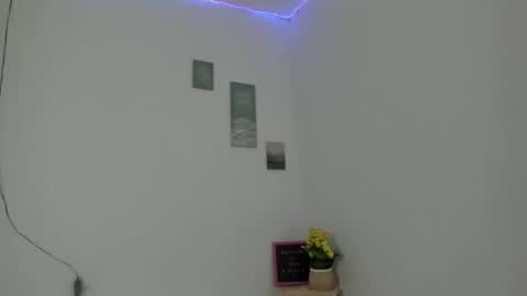 Perla mistc online show from January 10, 6:42 pm