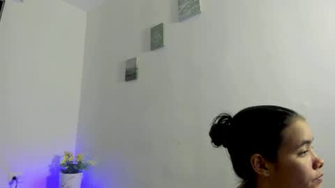 Perla mistc online show from April 25, 5:21 am