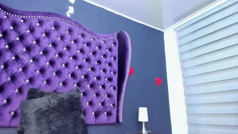 Snapshot of perlaa7 chatting on March 7, 7:08 am Perla online show from March 7, 7:08 am