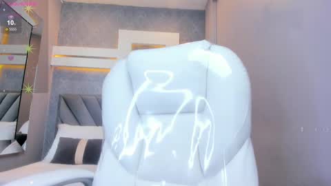 Snapshot of perlaevansx chatting on February 13, 11:26 pm PERLA online show from February 13, 11:26 pm