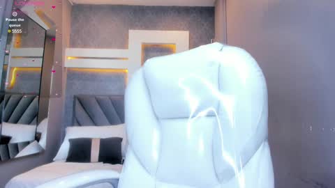 Snapshot of perlaevansx chatting on February 27, 11:04 pm PERLA online show from February 27, 11:04 pm