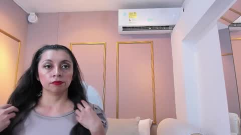 Snapshot of perlapreciosa chatting on February 23, 3:35 am PerlaPreciosa online show from February 23, 3:35 am