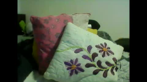 perlita070822 online show from October 25, 4:42 am