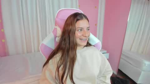 Marie online show from November 4, 11:15 pm