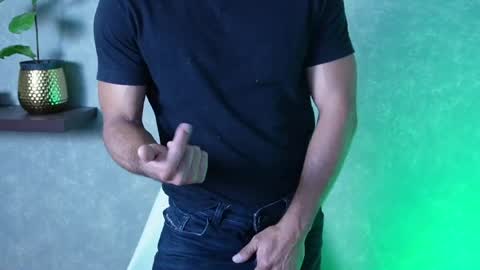 andres    online show from April 22, 8:43 pm