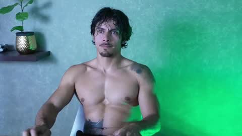 andres    online show from April 24, 7:38 pm