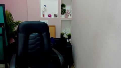 horror flying on the wings of the night.... online show from January 11, 3:50 pm